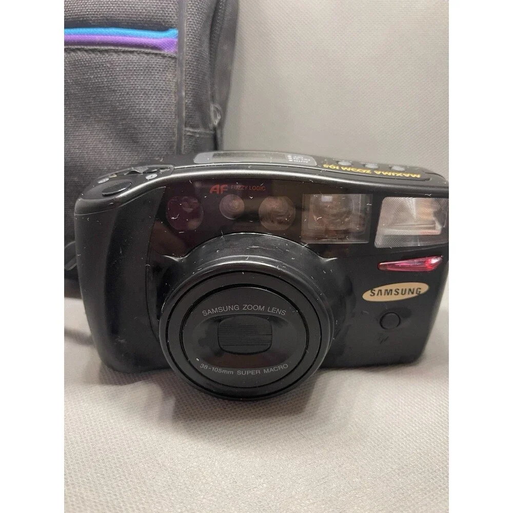 Vintage Samsung Zoom lens 38-105 Super Macro Camera With Case Untested